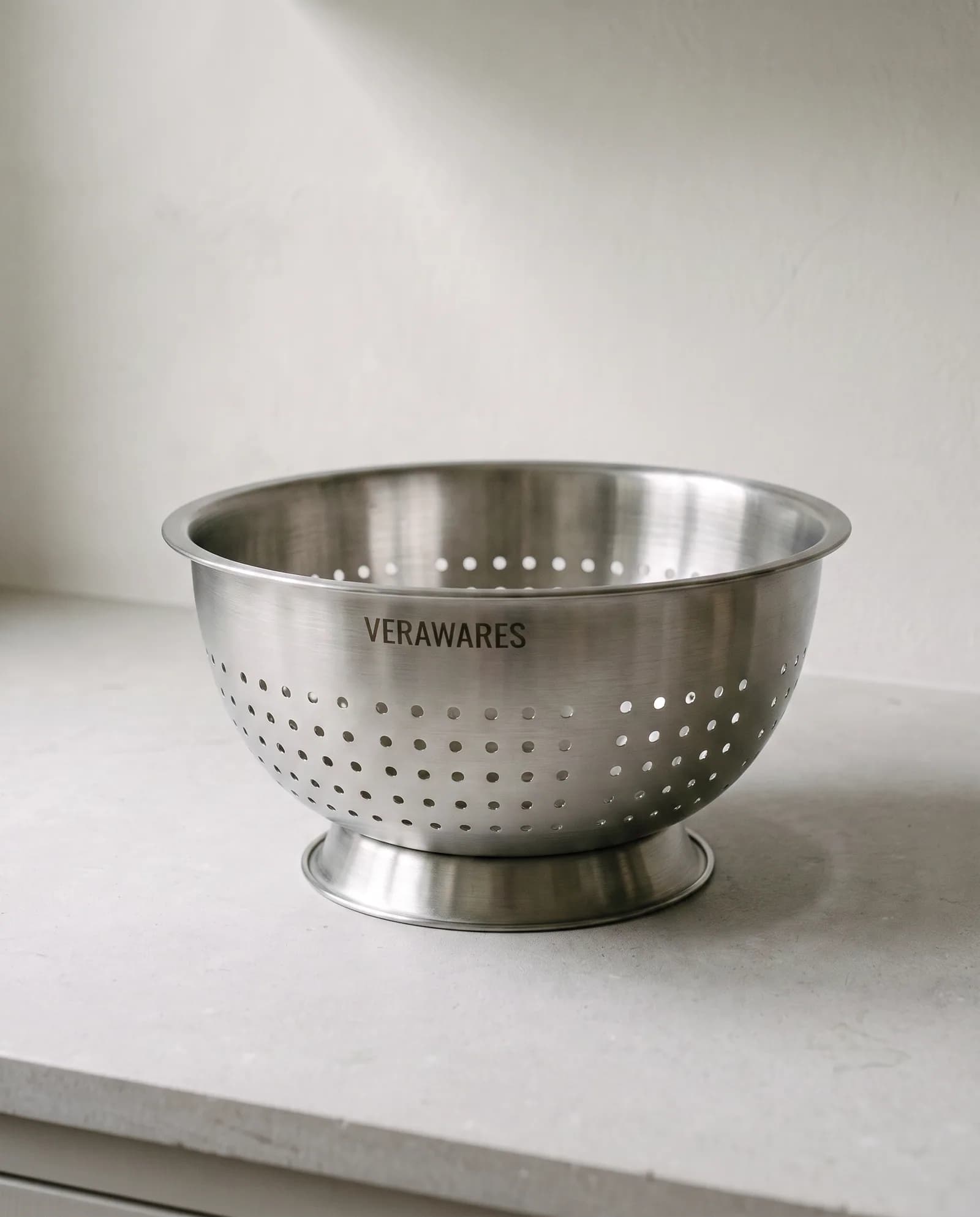 Colander — 3 litre stainless colander