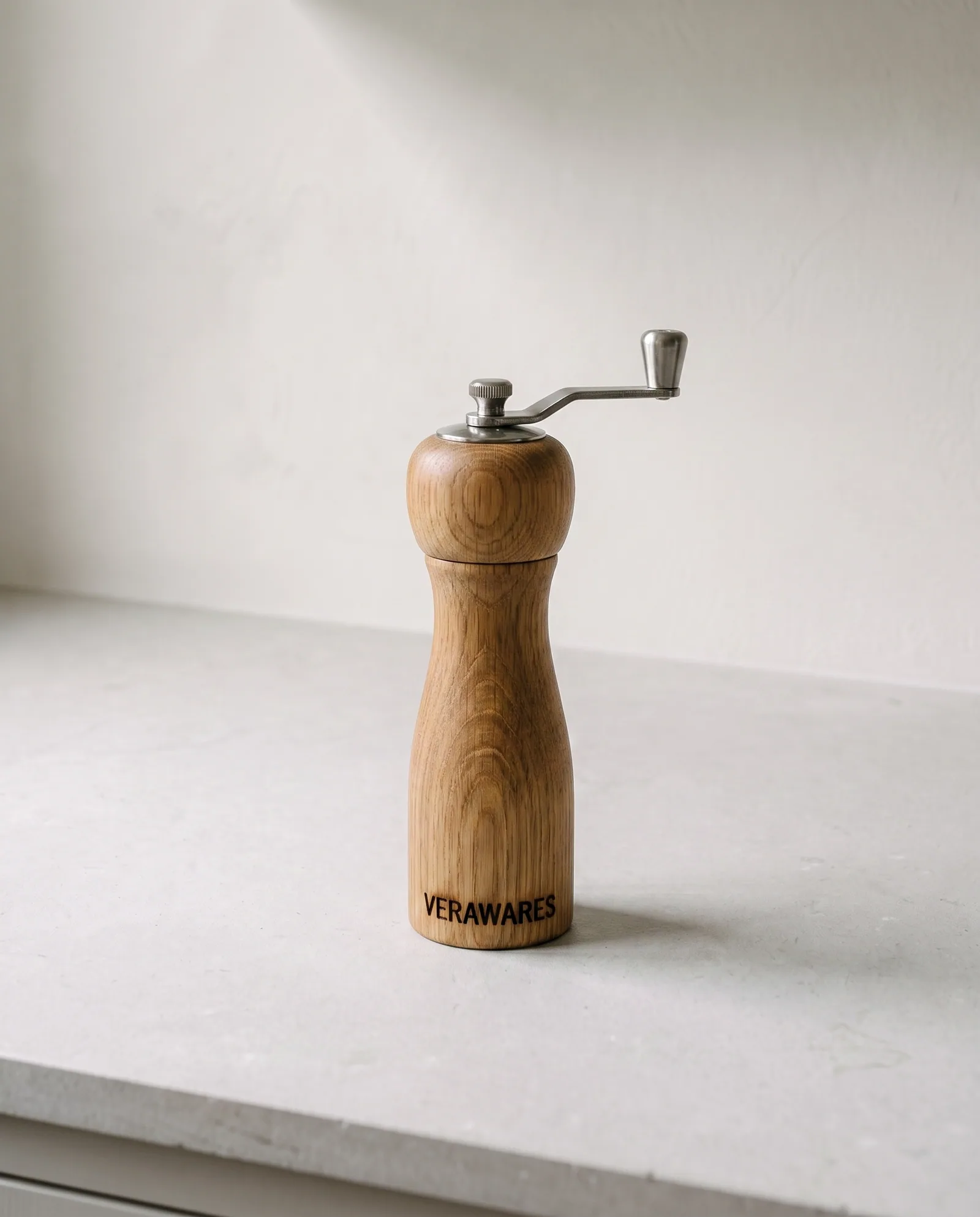 Pepper Mill — 20 cm oak pepper mill with a steel mechanism